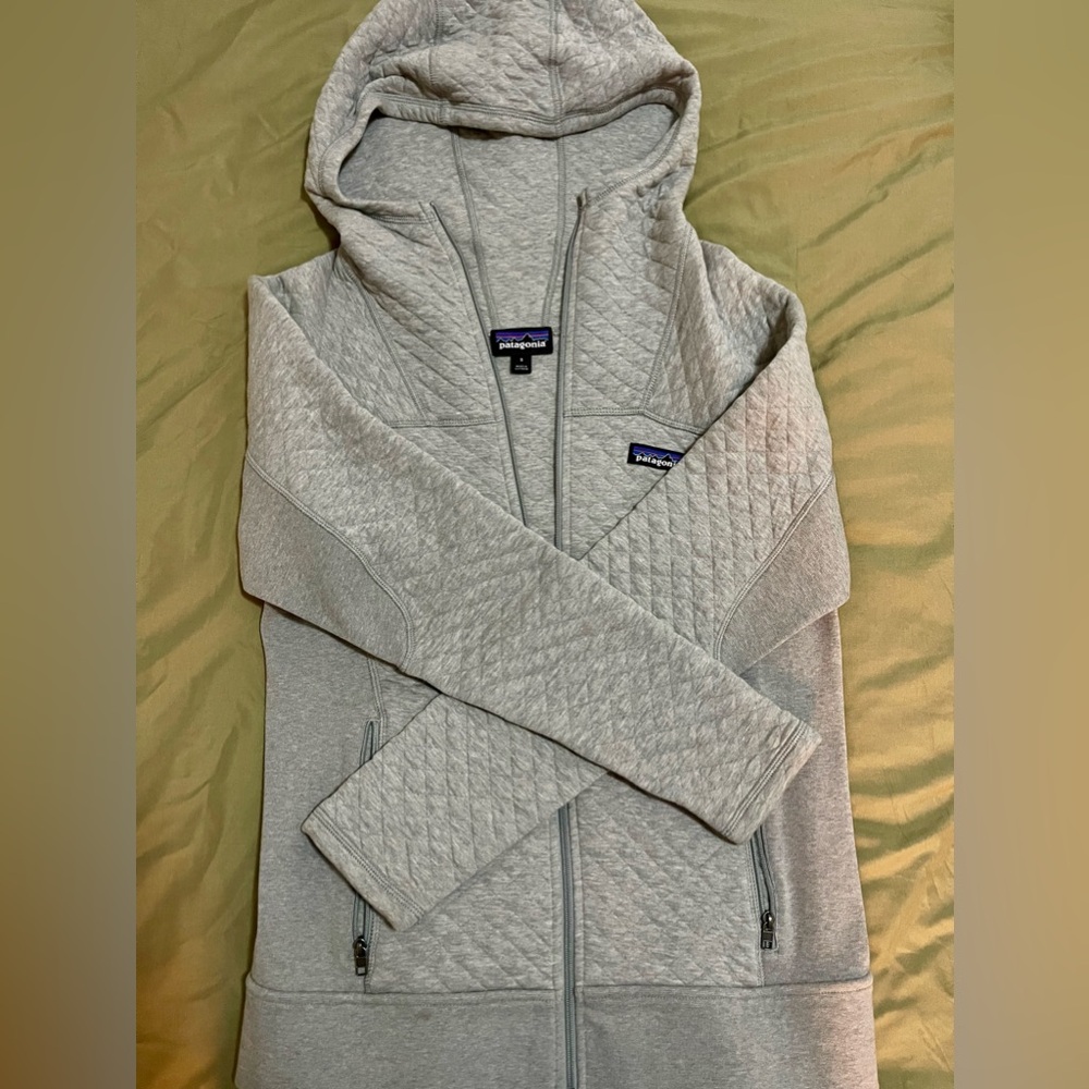 PATAGONIA: Cotton Quilt Hoody (NWOT)